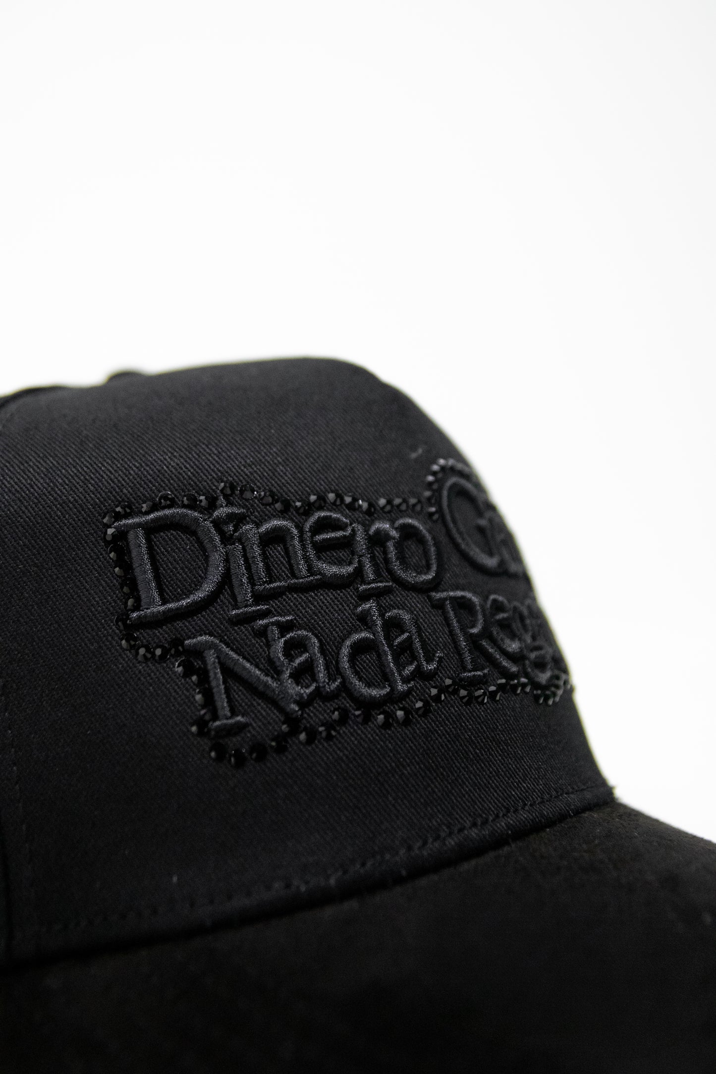 VVS Hat - Black